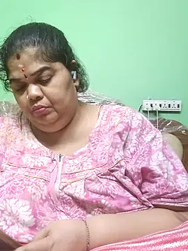 tamilthanushri webcam