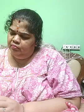 tamilthanushri webcam