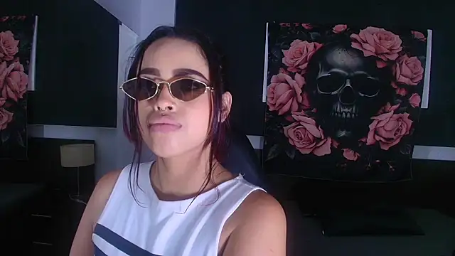 EvaaFoxxy1 webcam