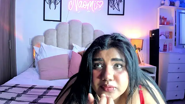 NaomiAsha webcam
