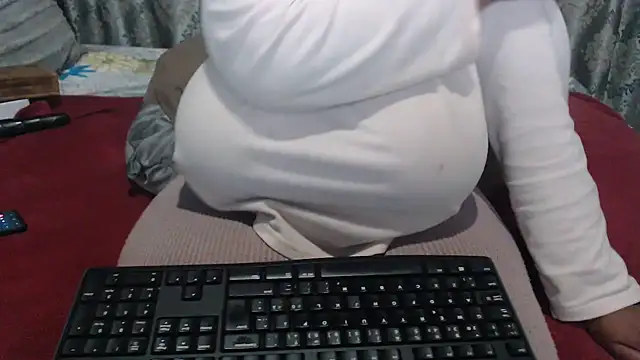 BUBBLYBUNNYxx webcam