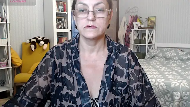 BloomingAllure webcam