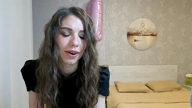 KellyShines webcam