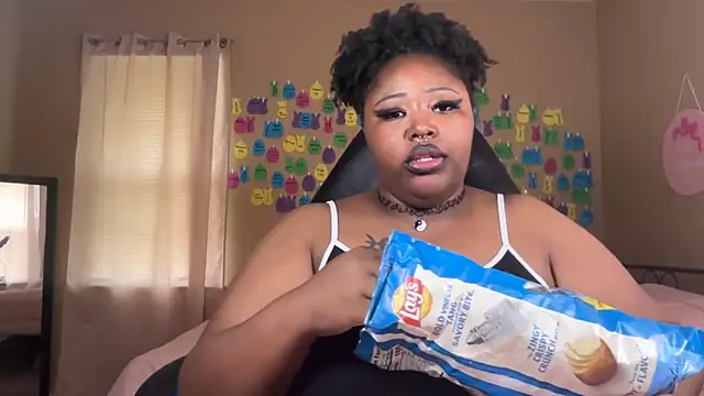 Chocolatebunnyxx96 webcam