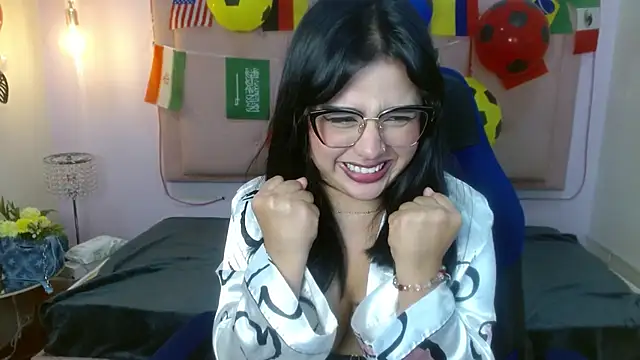 mila_quin webcam