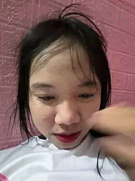 Emmiuuuu03 webcam
