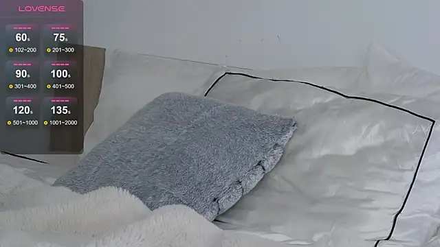 Belle_Blondy webcam