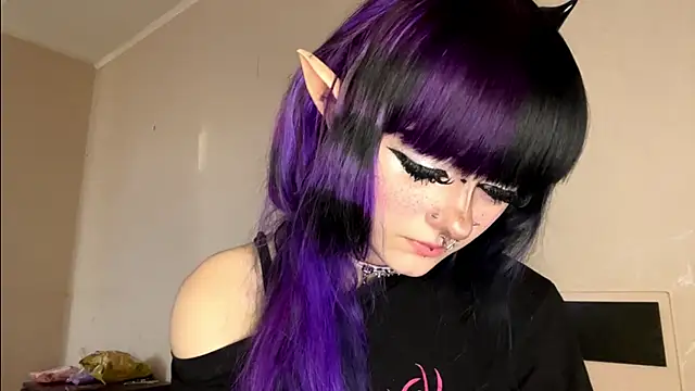 HolyCute webcam