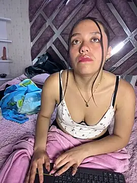 Marianela_Pink webcam