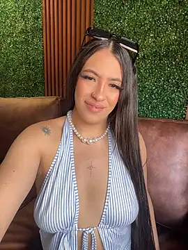 ArianaBlum webcam