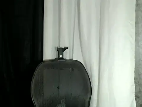 KendiesCumBluster live cam on StripChat