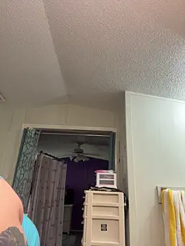 lolabunny9 (F milf) - Touch my gun and make me cum