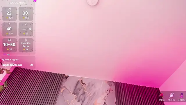 CarolineFyre webcam
