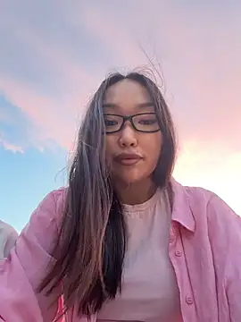 trytomakememoam webcam