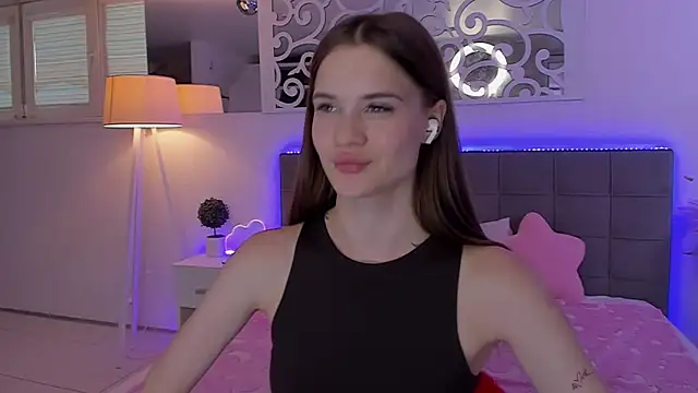 LuisaClover webcam