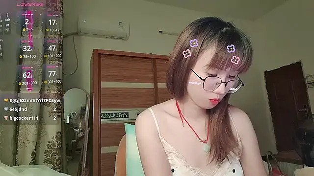 Lili_666 webcam