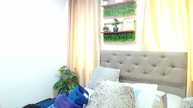 sasi_luna webcam