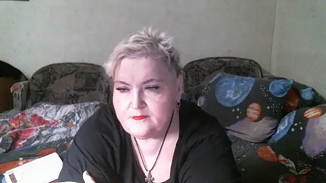 Lana555 live cam on StripChat