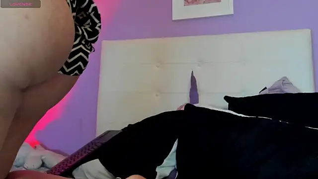Charlotte11-11 webcam