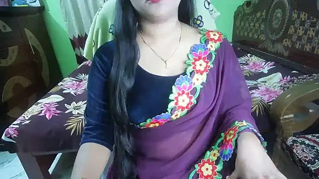 BengaliQueenStar webcam