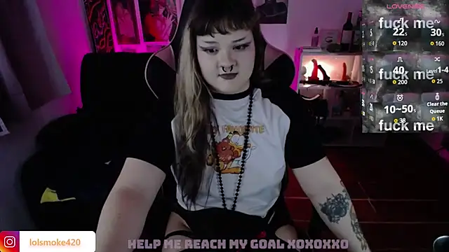 Bdsm_and_fries webcam