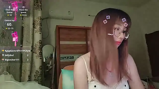 Lili_666 webcam