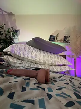 YariRose webcam