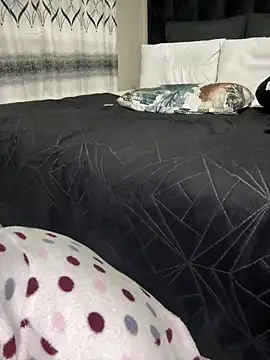 Nicole_bash webcam