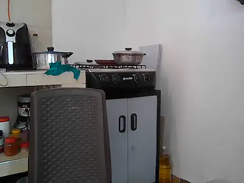 Layla-Astrum webcam