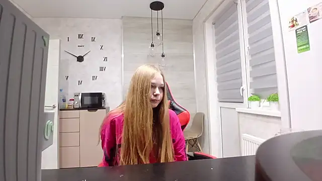 KarinaBestie webcam