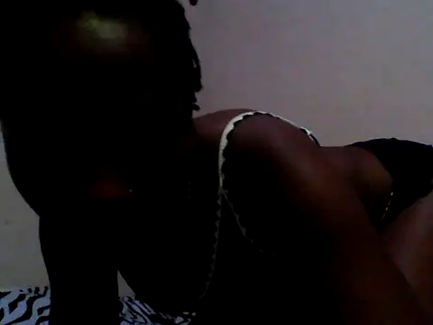 Queen_creamy webcam