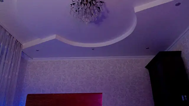 Iris_lave live cam on StripChat