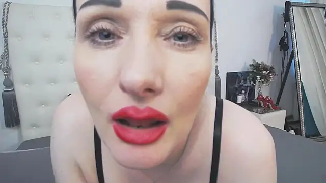 AlinaOnly webcam