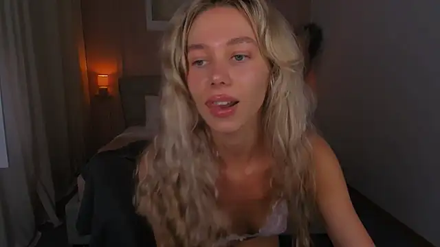 LuluAlis webcam