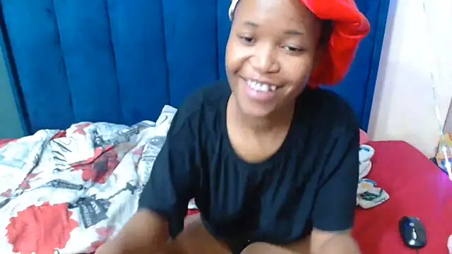 HotCreamyTea webcam