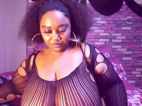 BustySavita webcam