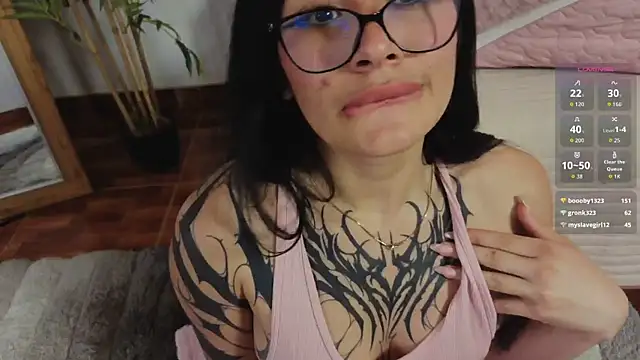 aprildreams19 webcam