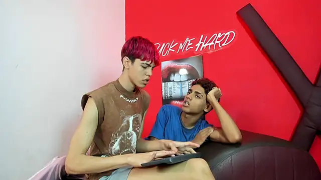 TWINKS_FRIENDS webcam