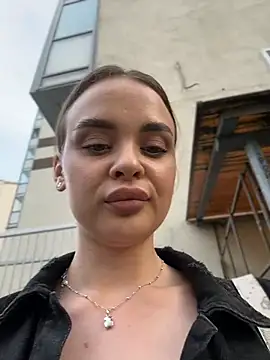 KristiRich webcam