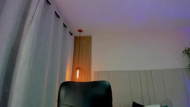 Victoria_Rosee webcam