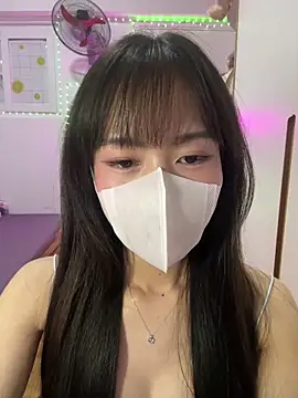 Lov3lily webcam