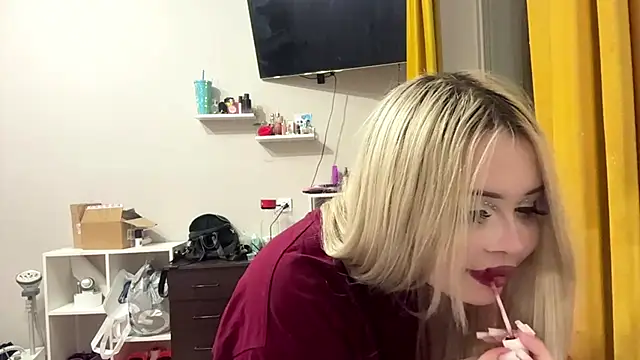 moonluv33 webcam