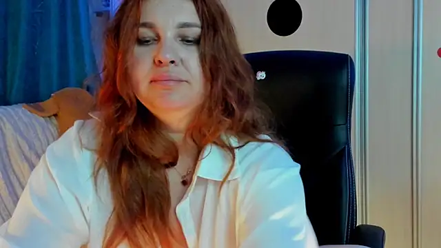 CoraSwon webcam