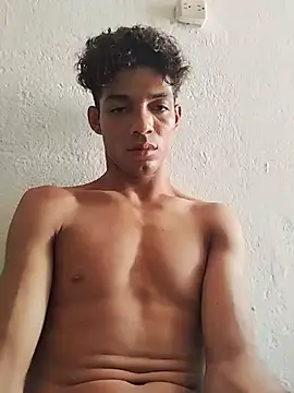 Brayanellatino webcam