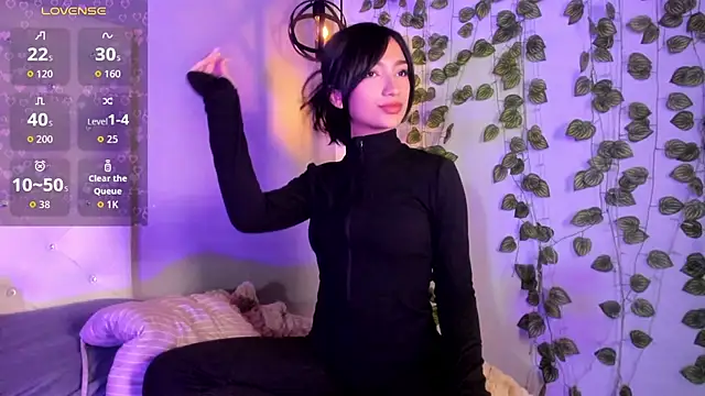 Nicollee_Heart webcam