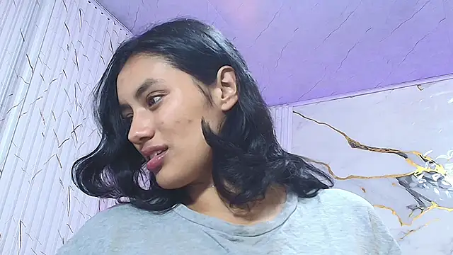 PEACHY_TAY webcam