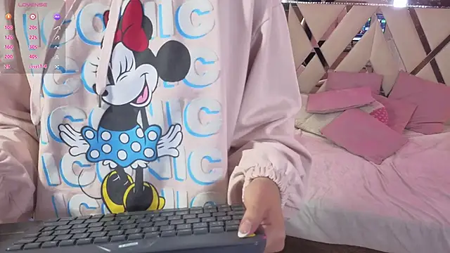 MILAH_TAY webcam