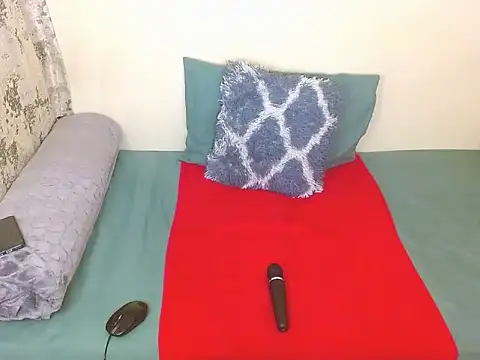 ChocoSlenderXXX webcam