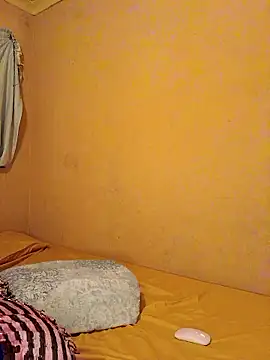 indianstrawberrylips4u webcam