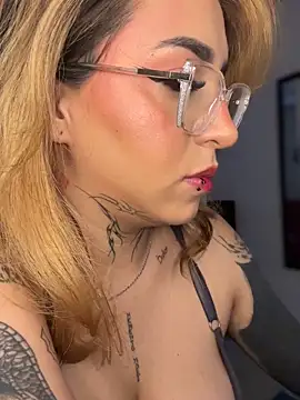 CarolQueen1_ webcam
